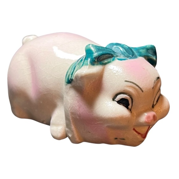 Vintage Pig Salt & Pepper Shakers Split Hand Painted Ceramic Pink Made in Japan - Picture 1 of 14